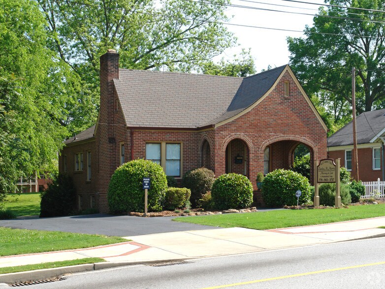 4416 SW Marietta St, Powder Springs, GA 30127