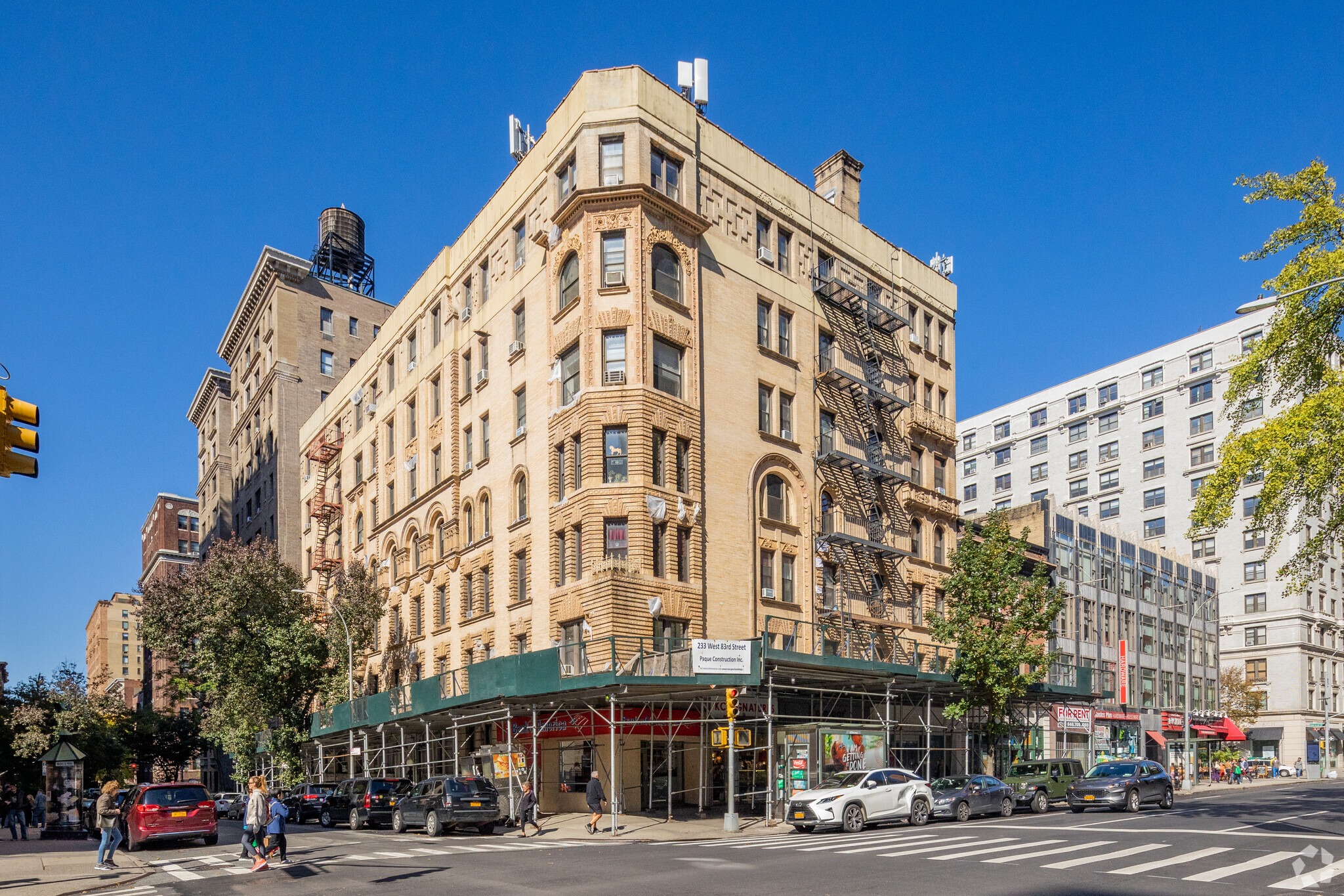 233 W 83rd St, New York, NY for sale Primary Photo- Image 1 of 1