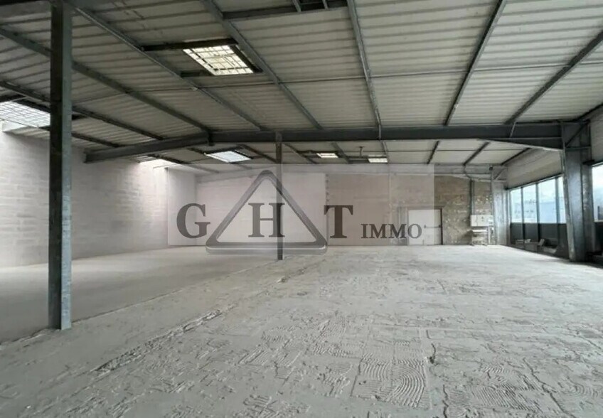 Office in Nanteuil-lès-Meaux for lease - Interior Photo - Image 1 of 2