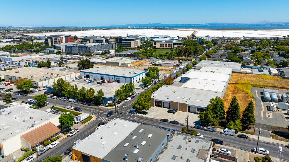 Redwood City Multi-Tenant Industrial portfolio of 3 properties for sale on LoopNet.com - Aerial - Image 1 of 6