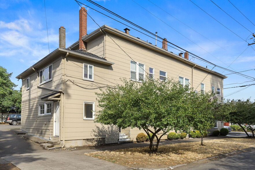 7630 SE Woodstock Blvd, Portland, OR for sale - Building Photo - Image 2 of 11