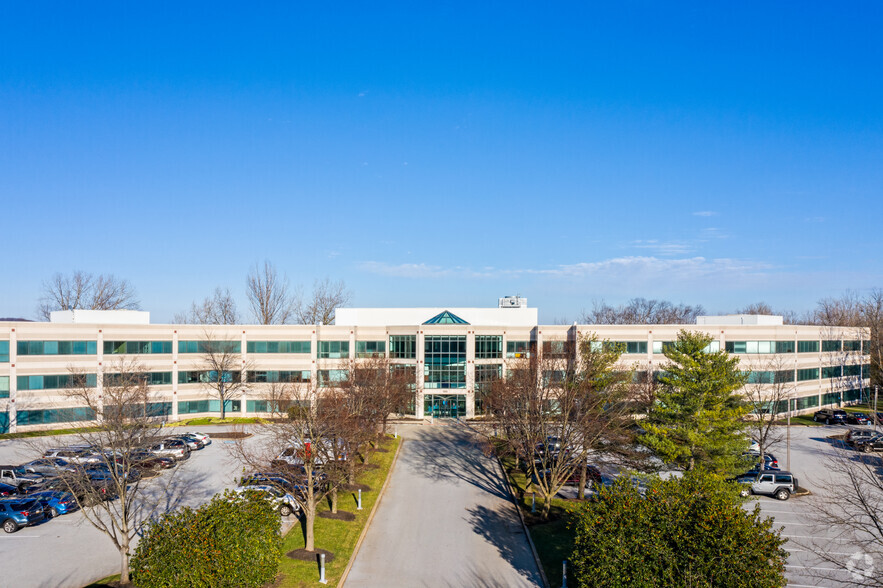 1055 Westlakes Dr, Berwyn, PA 19312 - Westlakes Office Park | LoopNet