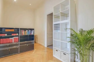 Boulevard Des Invalides, Paris for lease Interior Photo- Image 2 of 7