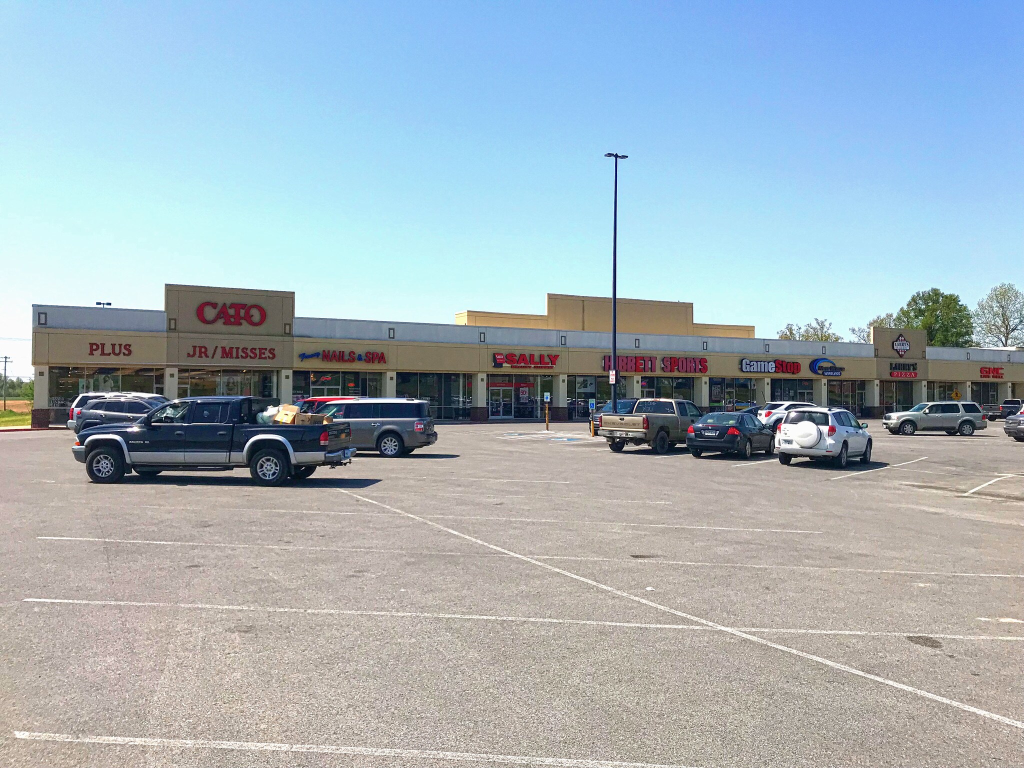 27082900 W Kings Hwy, Paragould, AR 72450 Retail for Lease