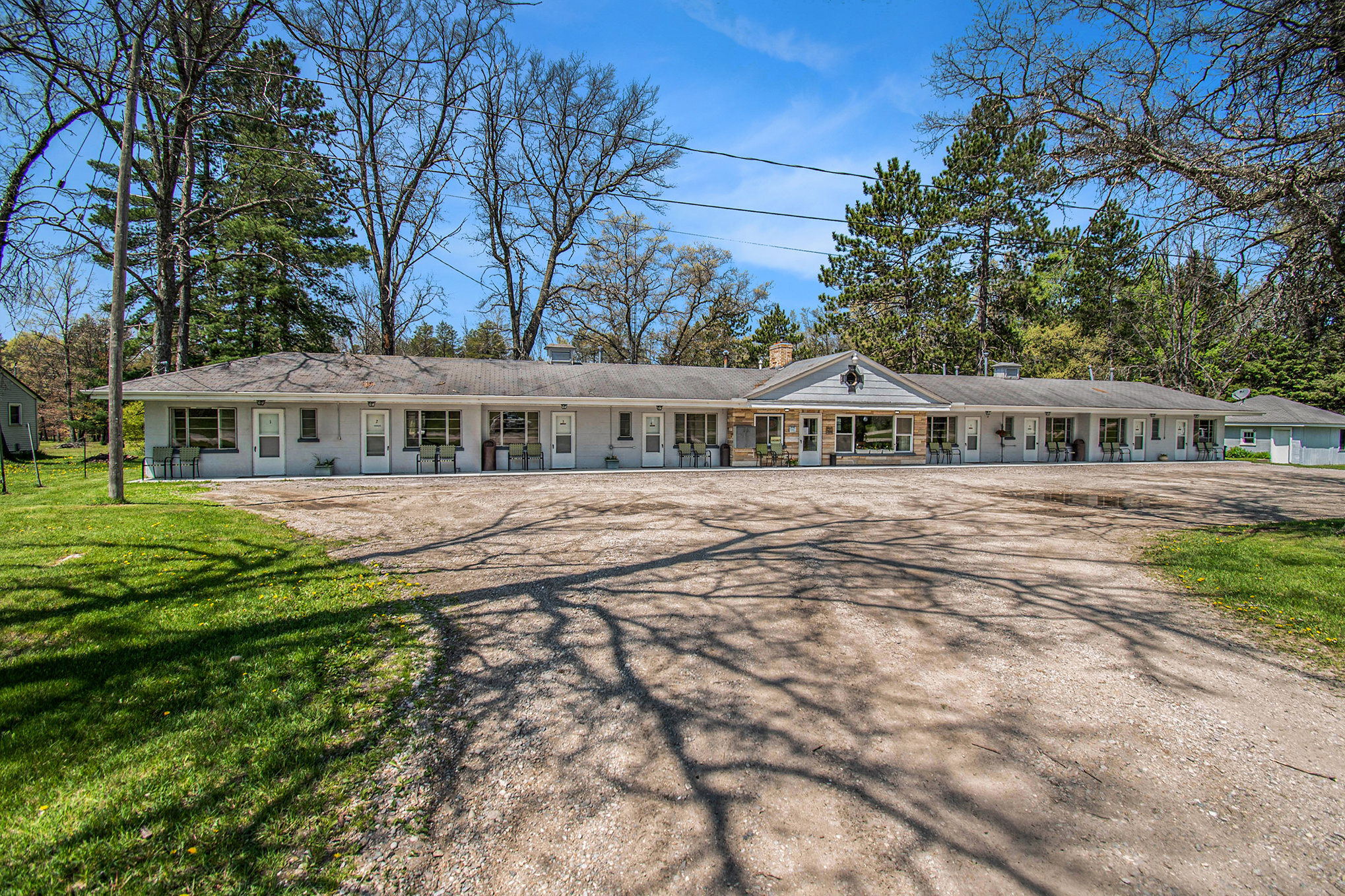 7852 S Grayling Rd, Grayling, MI for sale Building Photo- Image 1 of 1