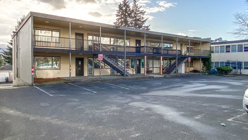 813 Martin Luther King Jr Way, WA 98405