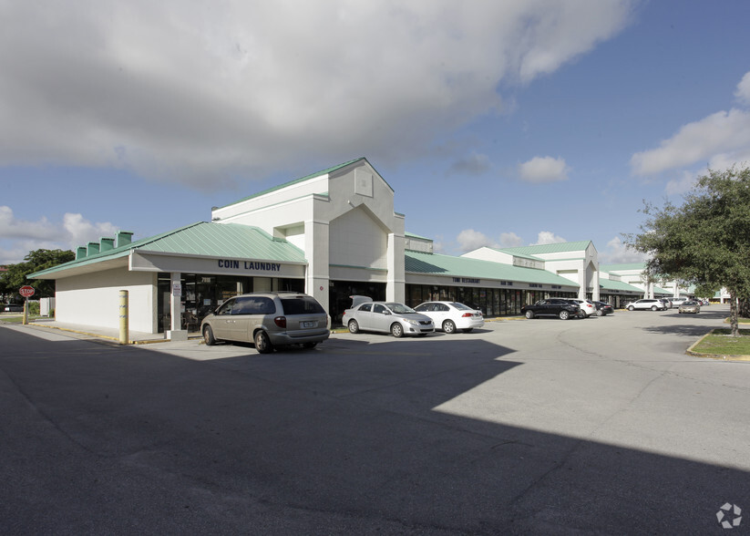 8010 W Sample Rd, Margate, FL for lease - Primary Photo - Image 1 of 8