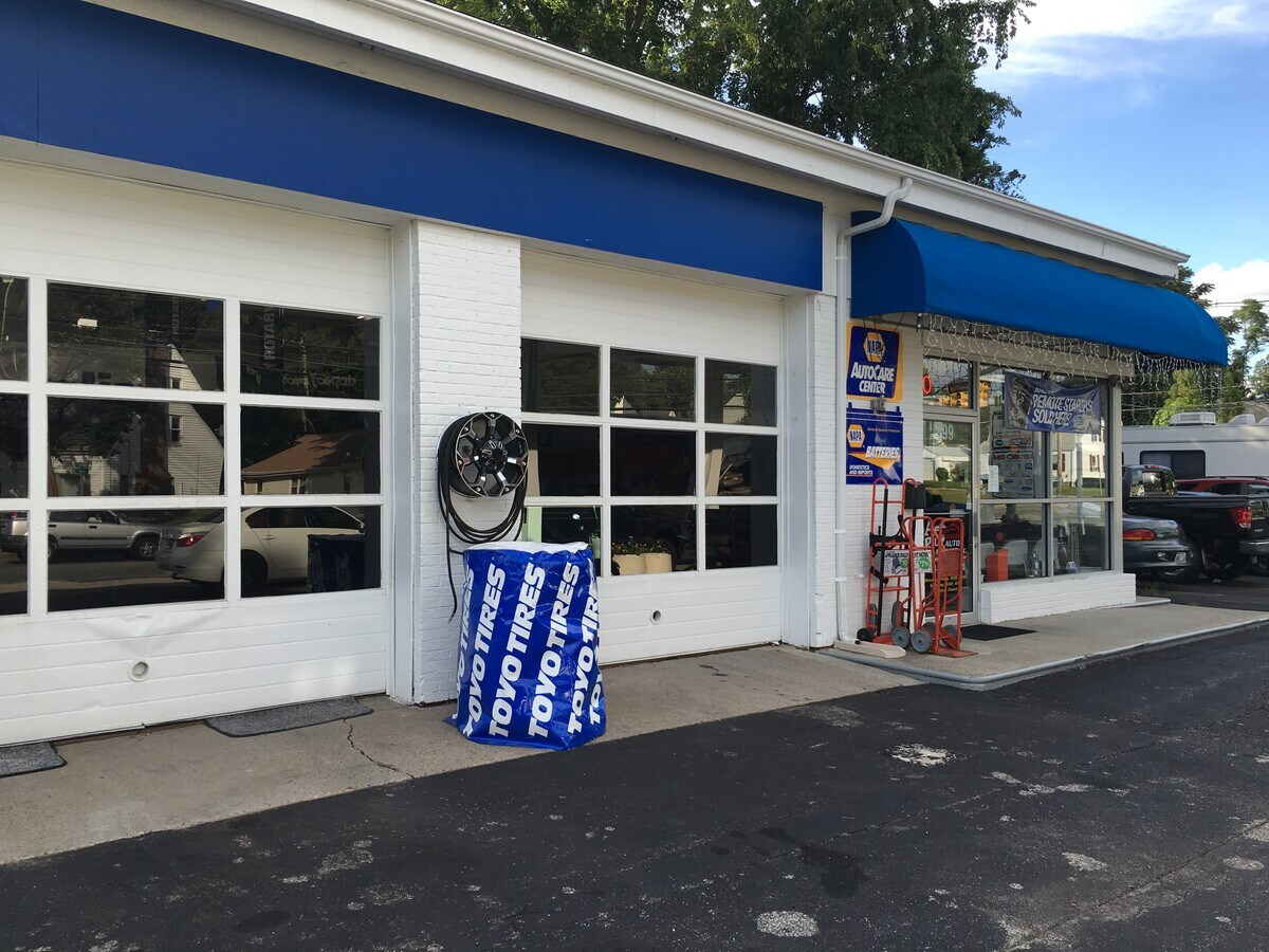 899 Pontiac Ave, Cranston, RI 02910 | LoopNet