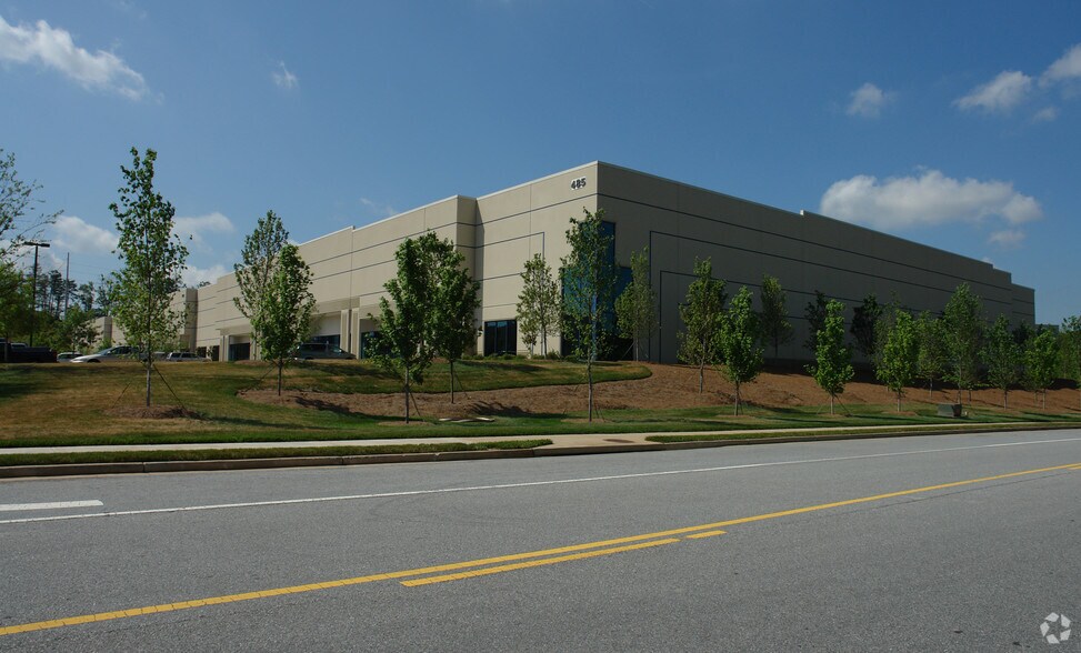 485 Horizon Dr, Suwanee, GA for lease - Building Photo - Image 3 of 8
