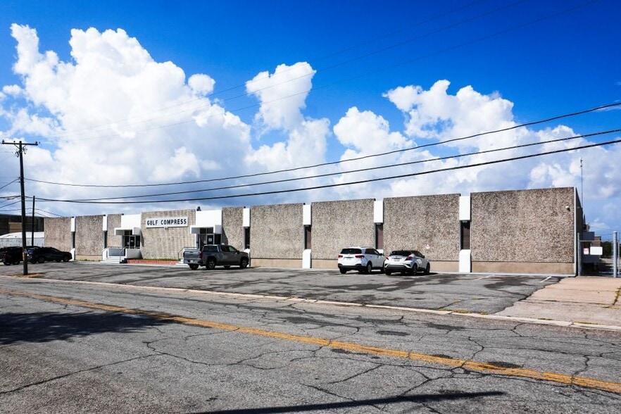 201 N 19th St, Corpus Christi TX - Warehouse