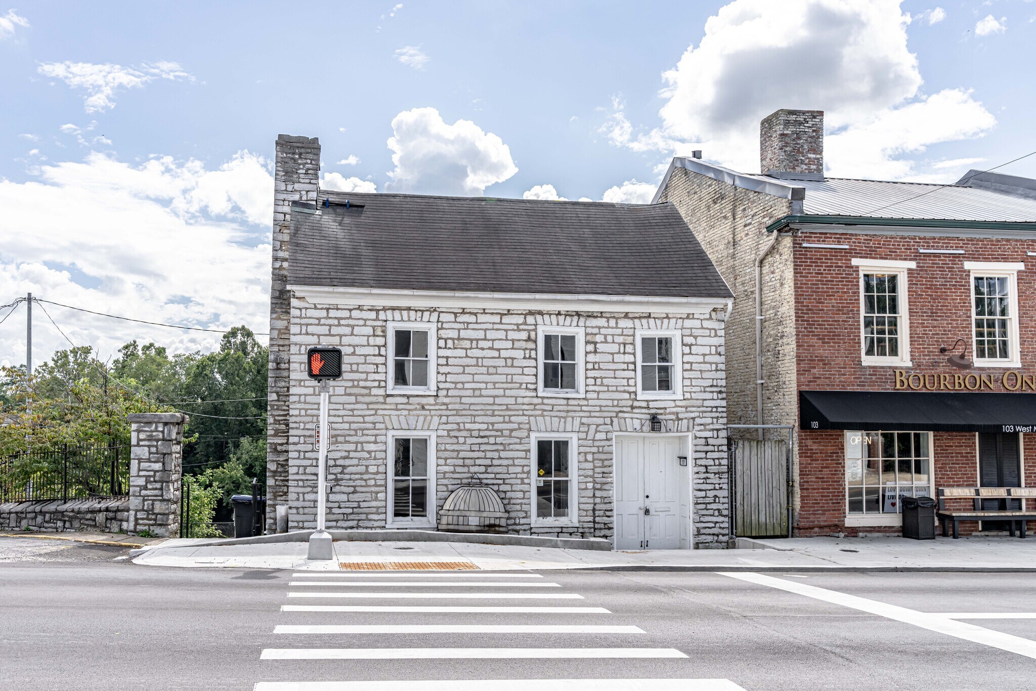 101 W Main St, Frankfort, KY for sale Primary Photo- Image 1 of 1