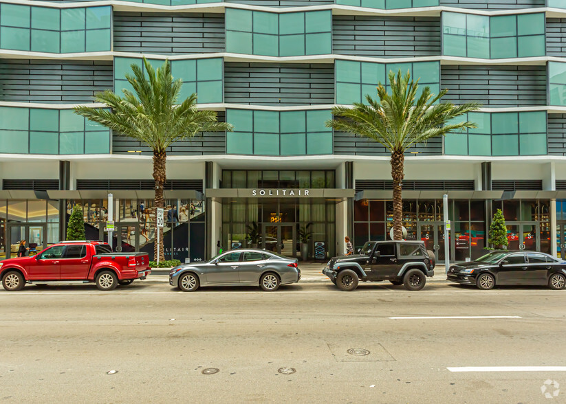 86 SW 8th St, Miami, FL for lease - Building Photo - Image 1 of 67