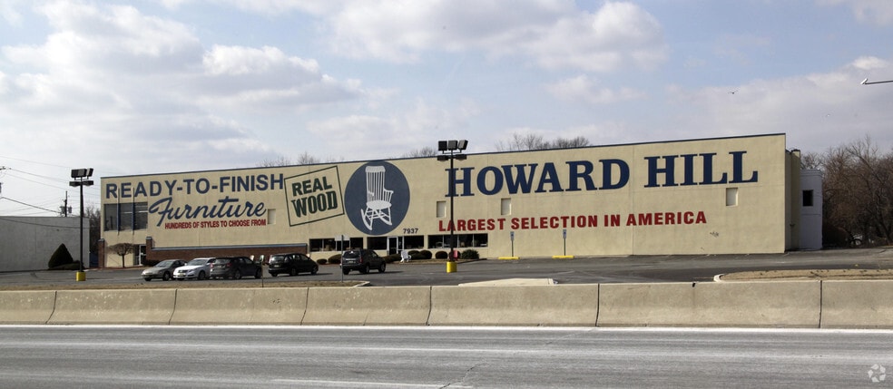 7937 Crescent Blvd, Pennsauken, NJ for lease - Building Photo - Image 2 of 3