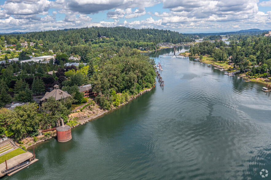 300 Oswego Pointe Dr, Lake Oswego, OR for lease - Aerial - Image 2 of 18