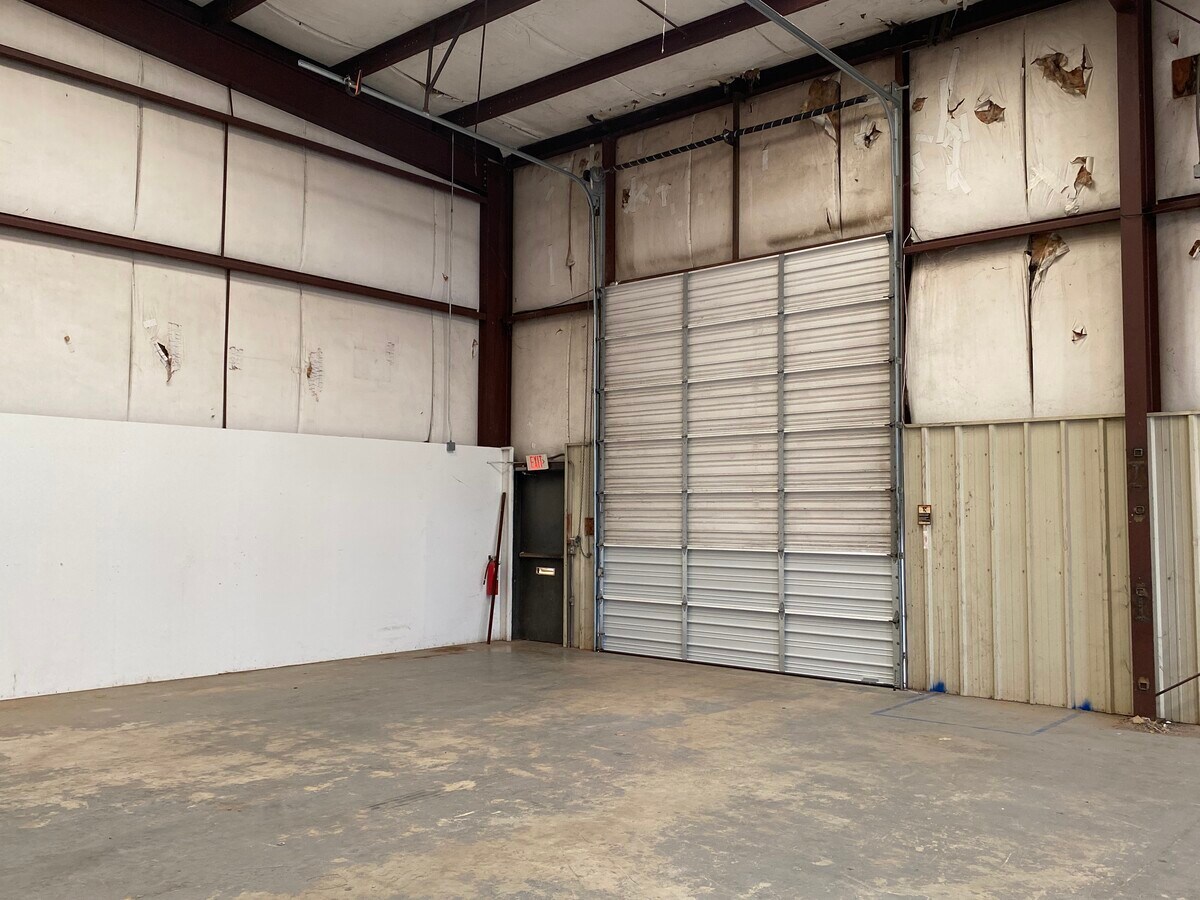 1780 Grimmett Dr, Shreveport, LA 71107