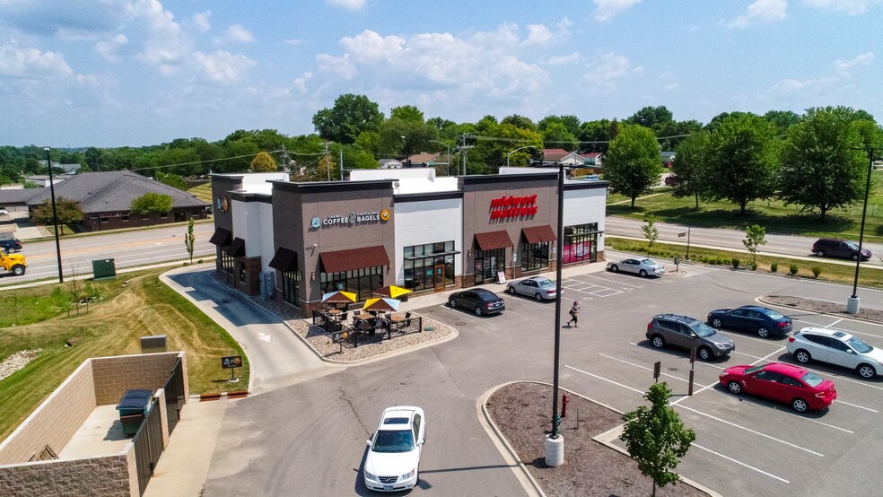 2870 Edgewood Rd SW, Cedar Rapids, IA for sale - Primary Photo - Image 1 of 1