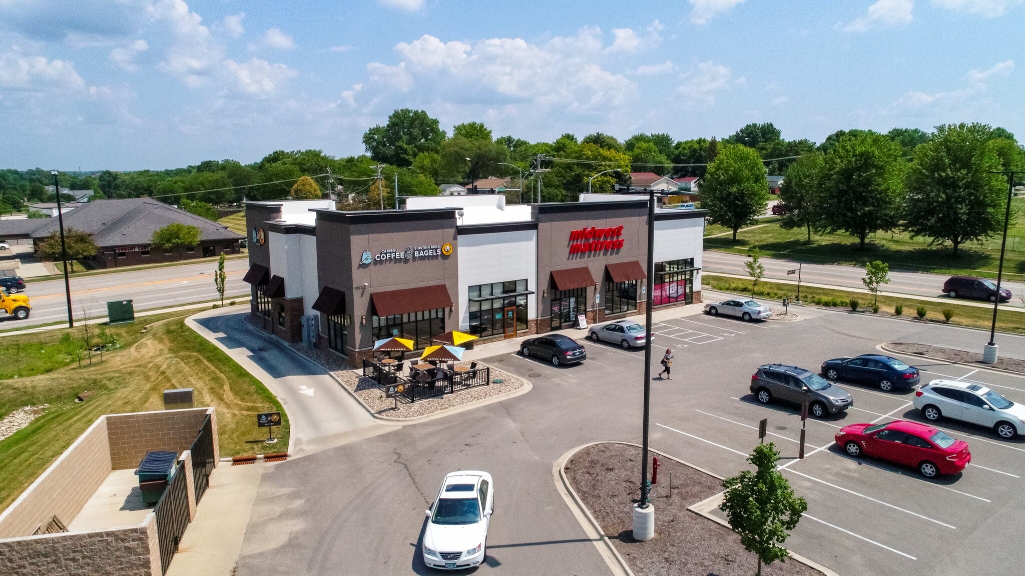 2870 Edgewood Rd SW, Cedar Rapids, IA for sale Primary Photo- Image 1 of 1