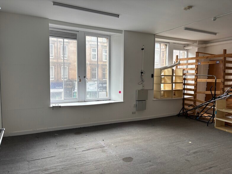 420-424 Victoria Rd, Glasgow for lease - Building Photo - Image 3 of 4