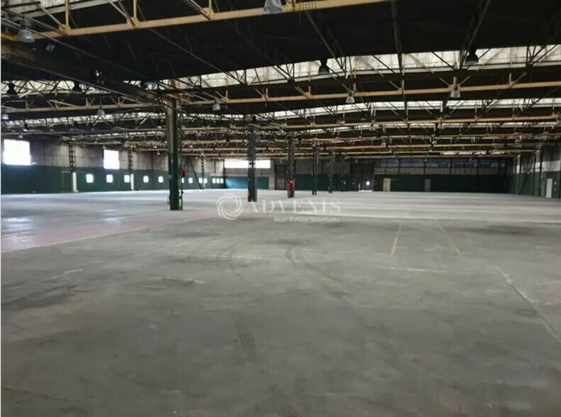 Industrial in Saint-Sébastien-sur-Loire for lease - Interior Photo - Image 2 of 4