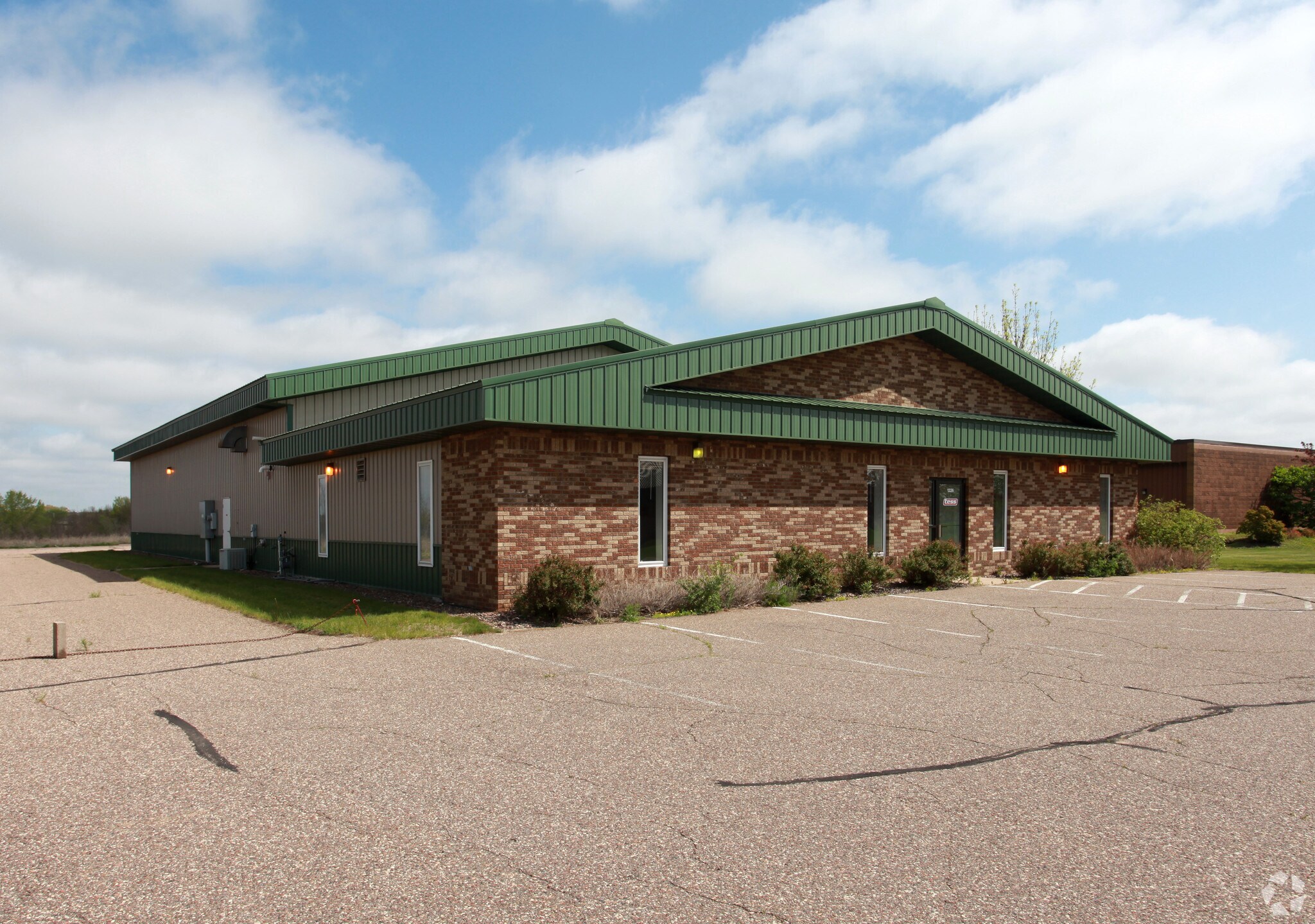 1226 International Dr, Eau Claire, WI 54701