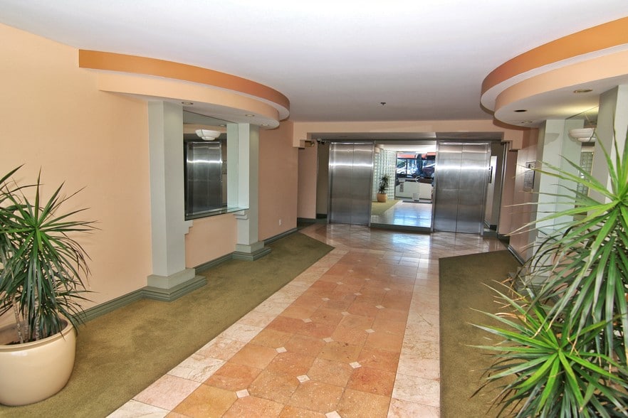 565 Pearl St, La Jolla, CA for lease - Building Photo - Image 3 of 3