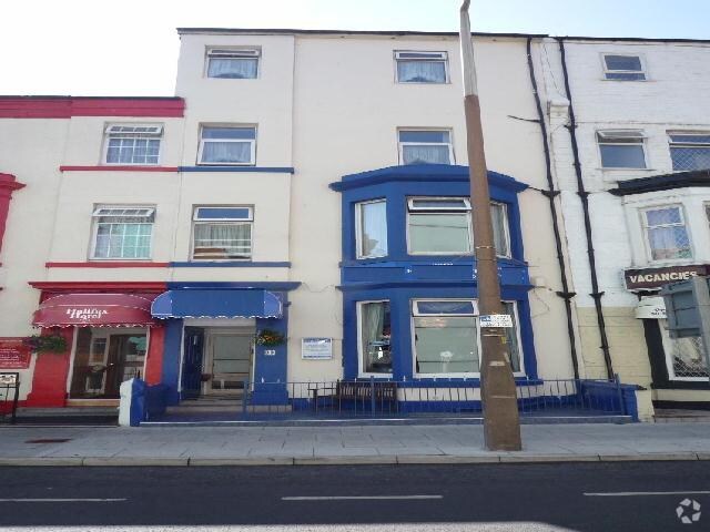33 Albert Rd, Blackpool for sale Primary Photo- Image 1 of 1