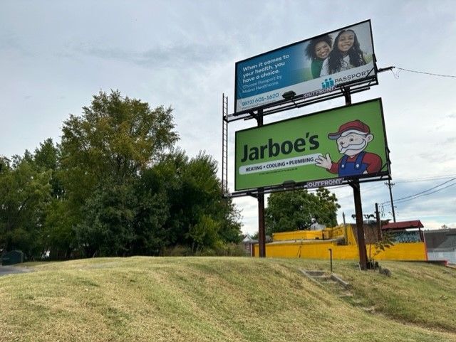 2101, 2105, & 2109 W Broadway portfolio of 3 properties for sale on LoopNet.com - Building Photo - Image 2 of 9