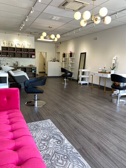 2475 Black Rock Tpke, Fairfield, CT for sale - Building Photo - Image 1 of 1