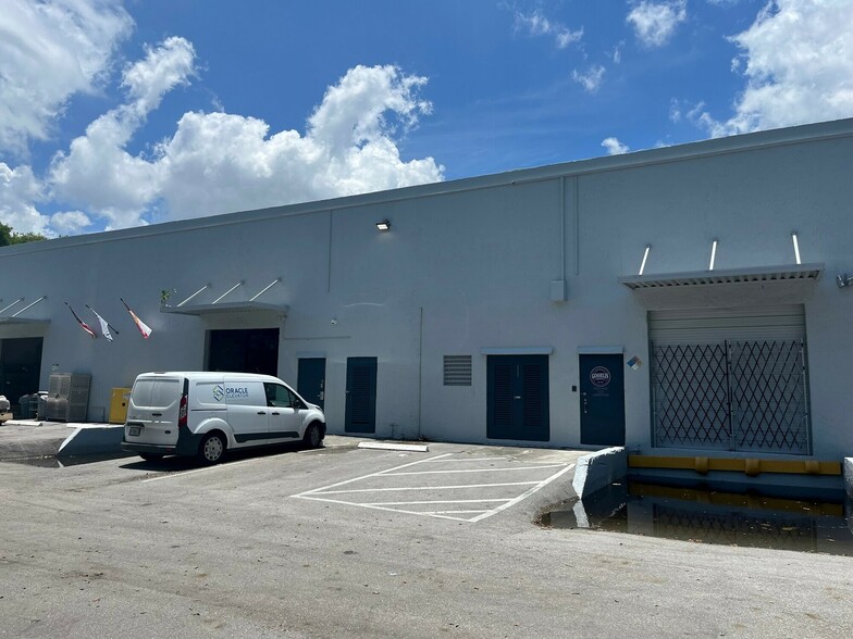 6500 NW 15th Ave, Fort Lauderdale, FL for lease - Building Photo - Image 3 of 5