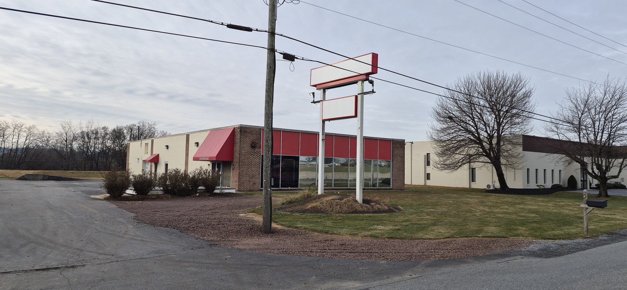 2350 Dairy Rd, Lancaster, PA for lease Interior Photo- Image 1 of 13