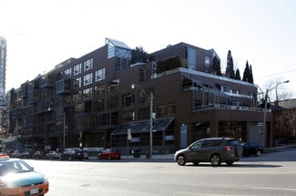 More details for 66 Avenue Rd, Toronto, ON - Office for Sale