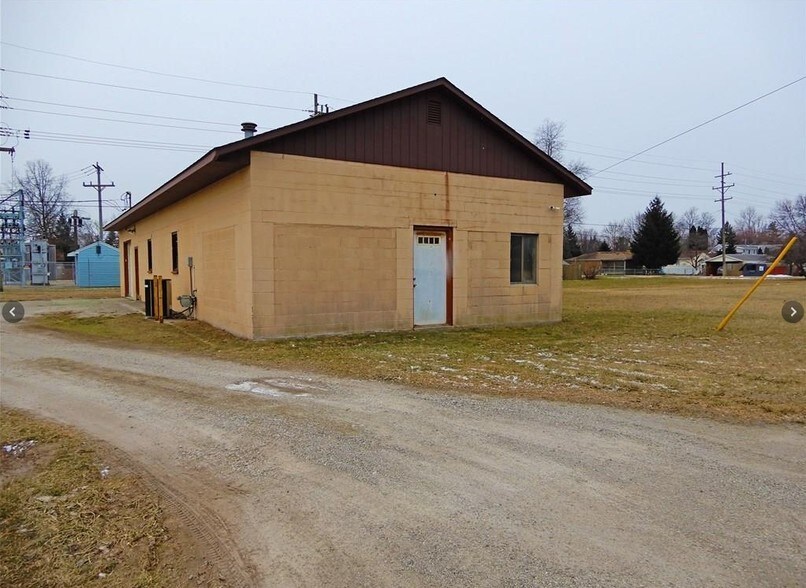 36525 Sibley Rd, New Boston, MI for sale - Primary Photo - Image 1 of 1