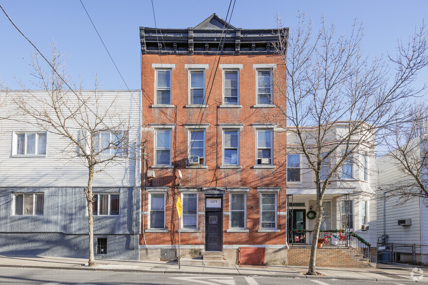 6124 Jackson St, West New York, NJ for sale - Building Photo - Image 3 of 11