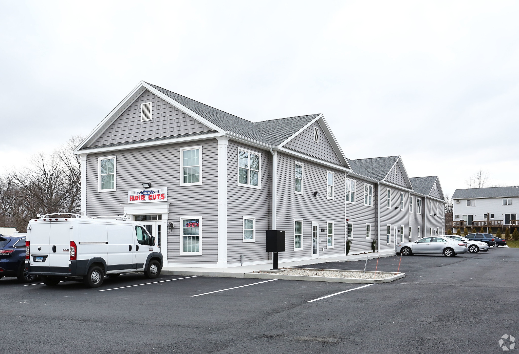 189 Whiting St, Plainville, CT for sale Primary Photo- Image 1 of 1