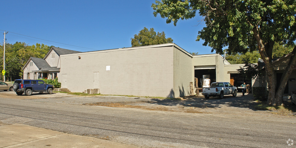 2634 Yale Ave, Memphis, TN for sale - Building Photo - Image 3 of 4