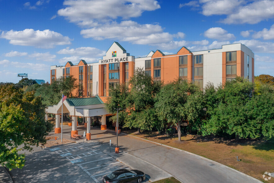 4303 Hyatt Place Dr, San Antonio, TX for sale - Primary Photo - Image 1 of 1