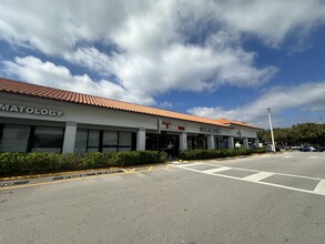 12550 Pines Blvd, Pembroke Pines, FL for lease Building Photo- Image 2 of 5