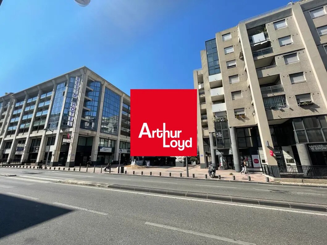 Office in Marseille for lease Building Photo- Image 1 of 8