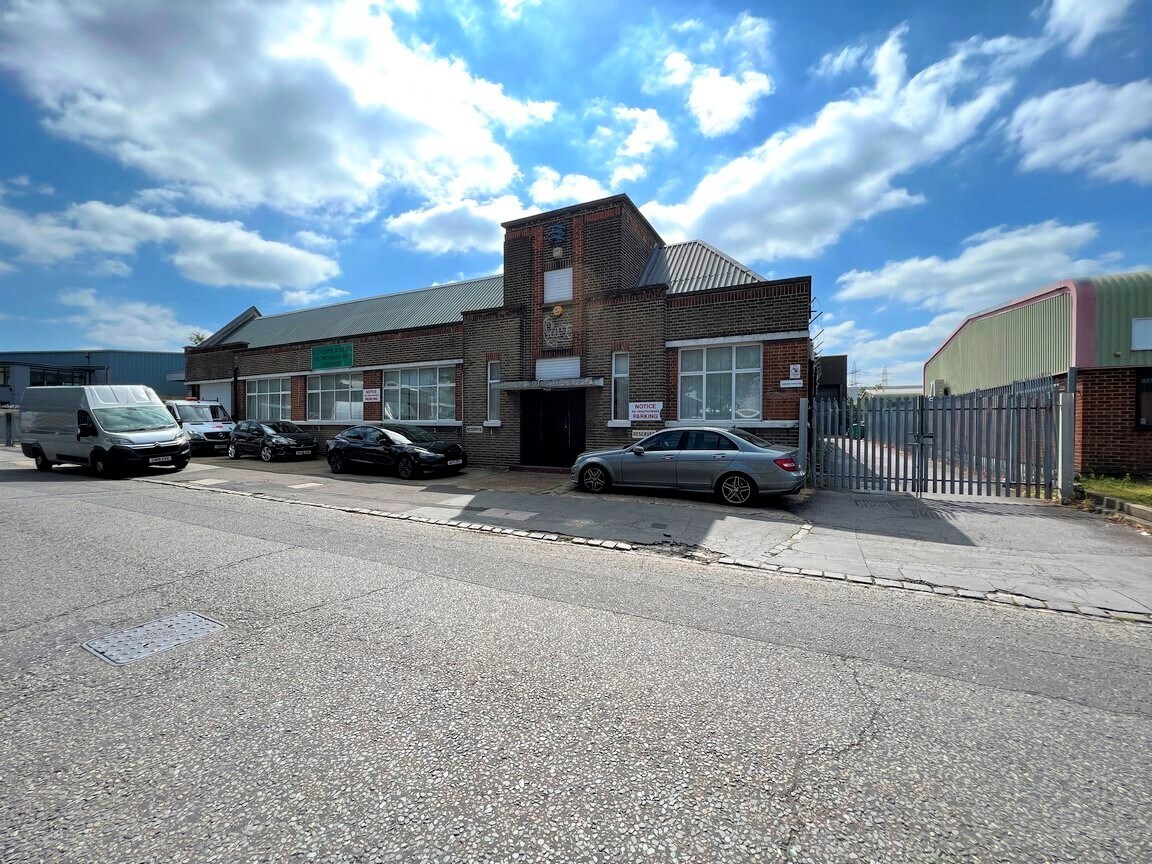 2021 Progress Way, Croydon, CR0 4XD