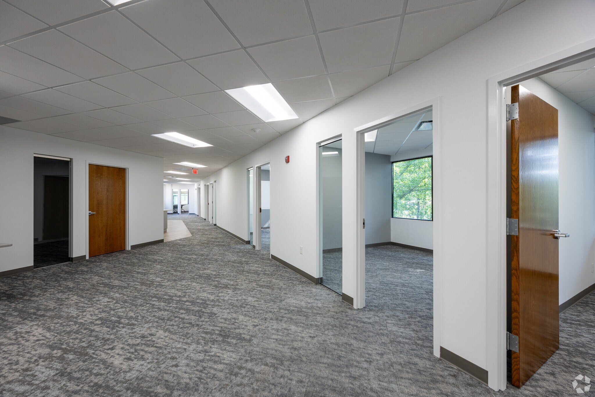 2400 Lake Park Dr SE, Smyrna, GA for lease Interior Photo- Image 1 of 12