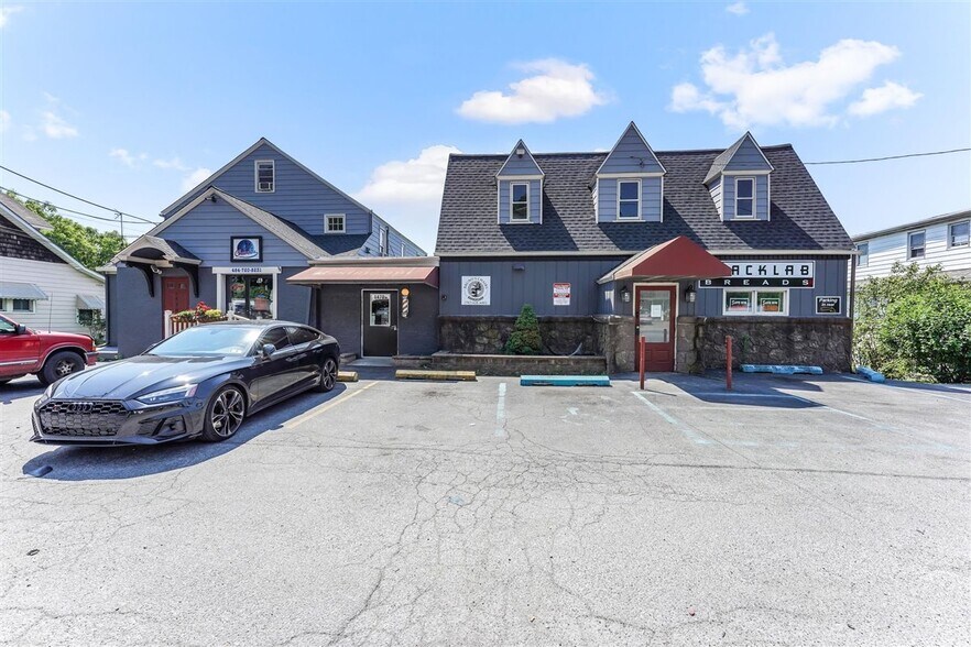 1470 W Baltimore Pike, Toughkenamon, PA for sale - Building Photo - Image 1 of 31