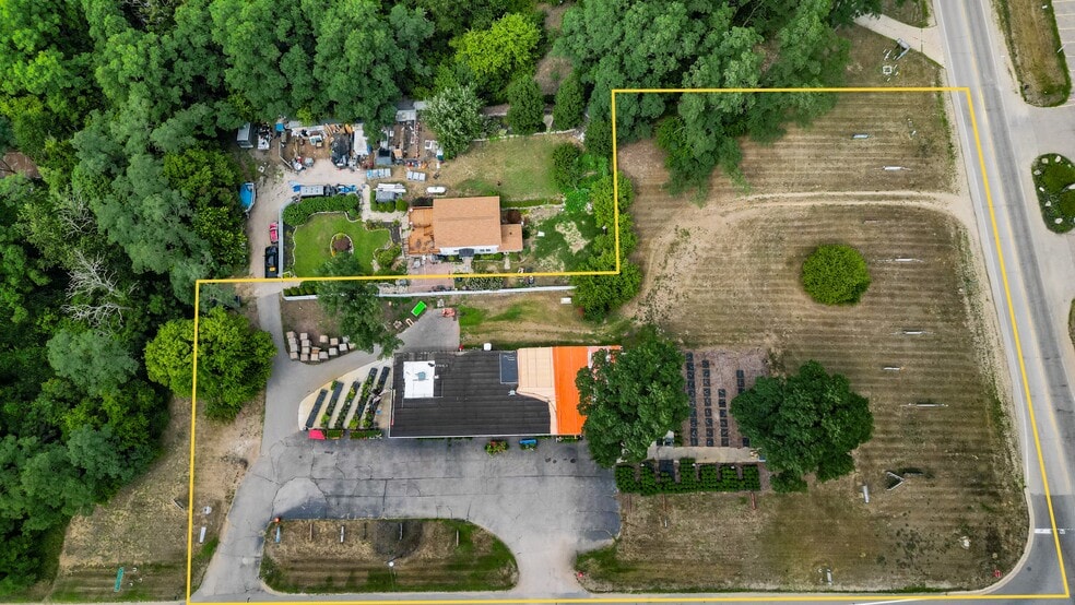 6821 124th Ave, Fennville, MI for sale - Aerial - Image 1 of 7