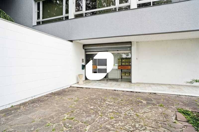 Office in Chilly-Mazarin for lease - Building Photo - Image 2 of 19