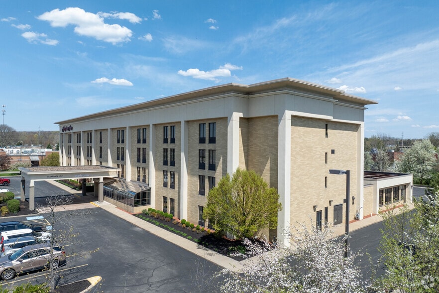 6035 Enterprise Pky, Solon, OH for sale - Primary Photo - Image 1 of 1