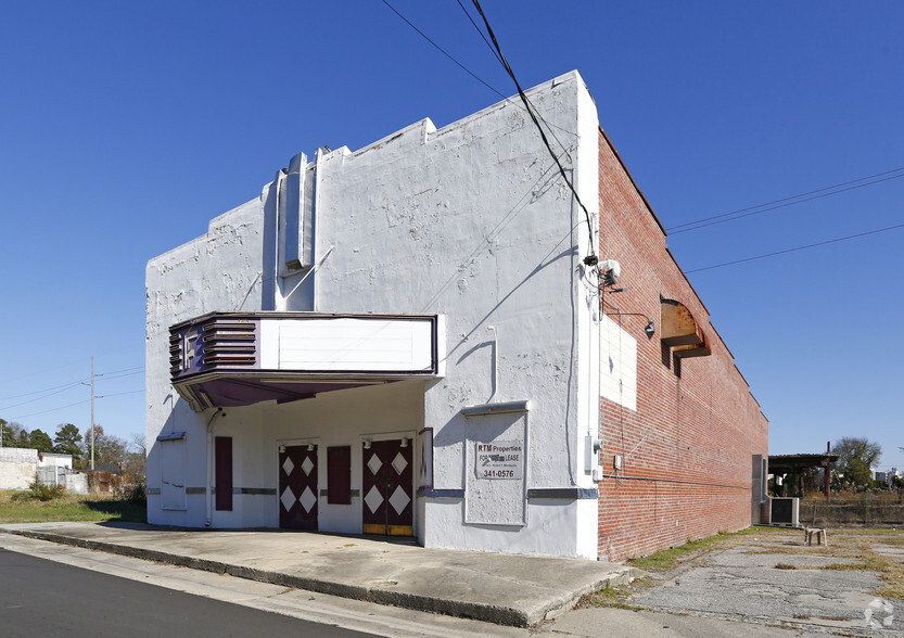 629 Albemarle Ave, Greenville, NC for lease - Primary Photo - Image 1 of 5