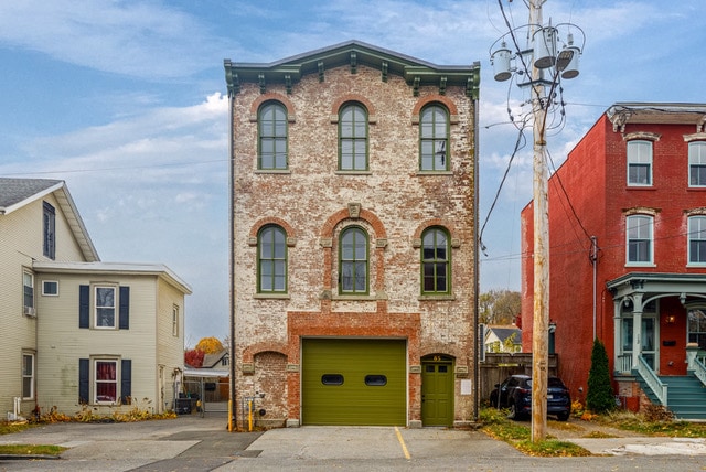 85 Hone St, Kingston, NY for sale - Primary Photo - Image 1 of 24