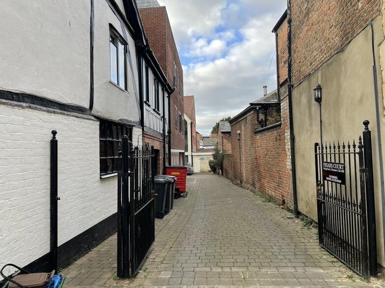 College St, Gloucester for lease - Building Photo - Image 2 of 3