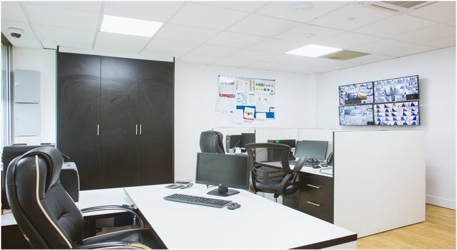 50 Salisbury Rd, Hounslow for lease - Interior Photo - Image 3 of 5