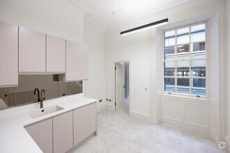 49 Queen Sq, Bristol for lease Interior Photo- Image 2 of 8