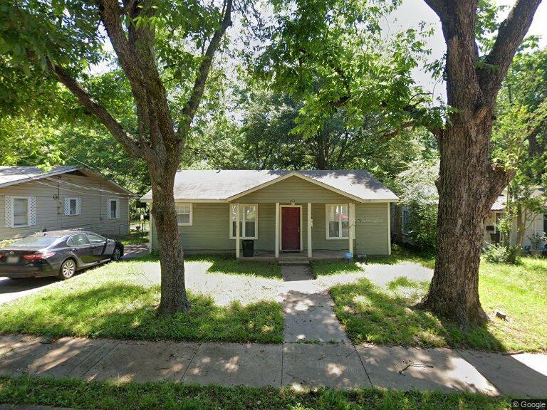 Home Group 7 portfolio of 3 properties for sale on LoopNet.com - Building Photo - Image 3 of 3